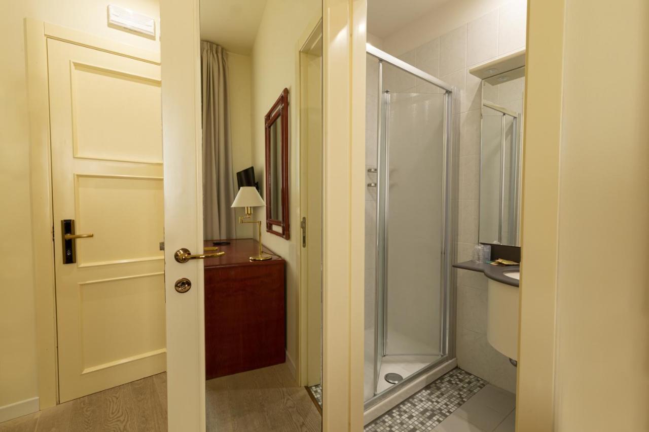 Hotel Enzo Porto Recanati Exterior photo