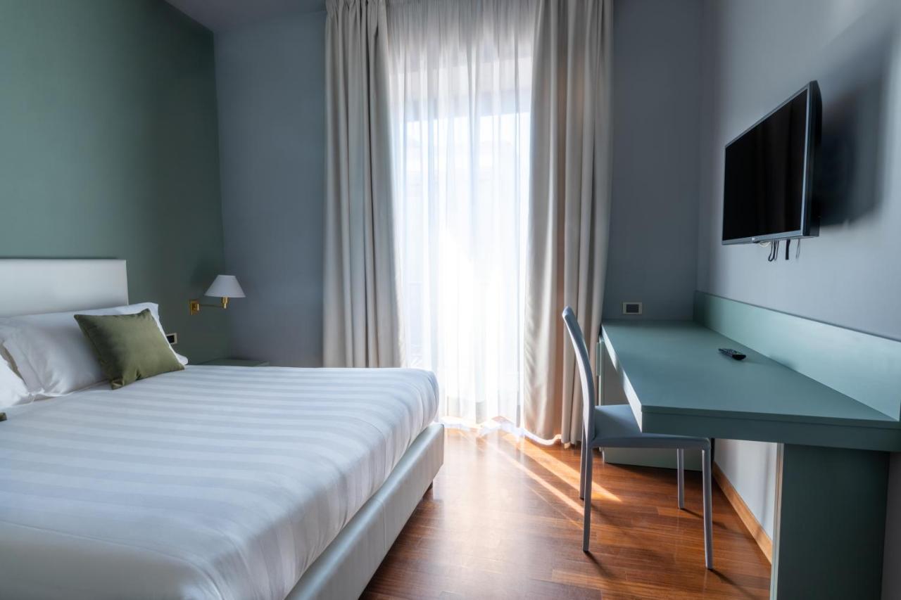 Hotel Enzo Porto Recanati Exterior photo